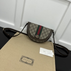 Gucci Satchel Bags